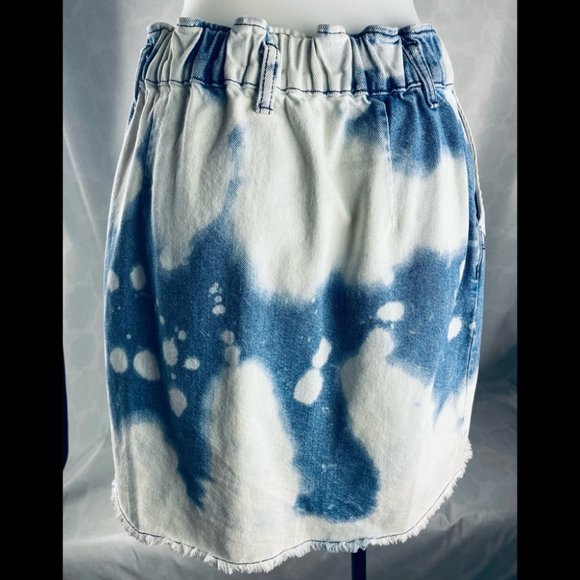 Urban Outfitters BDG Polly Bleached Denim Button up Jean Mini Skirt Size Med - Picture 8 of 10